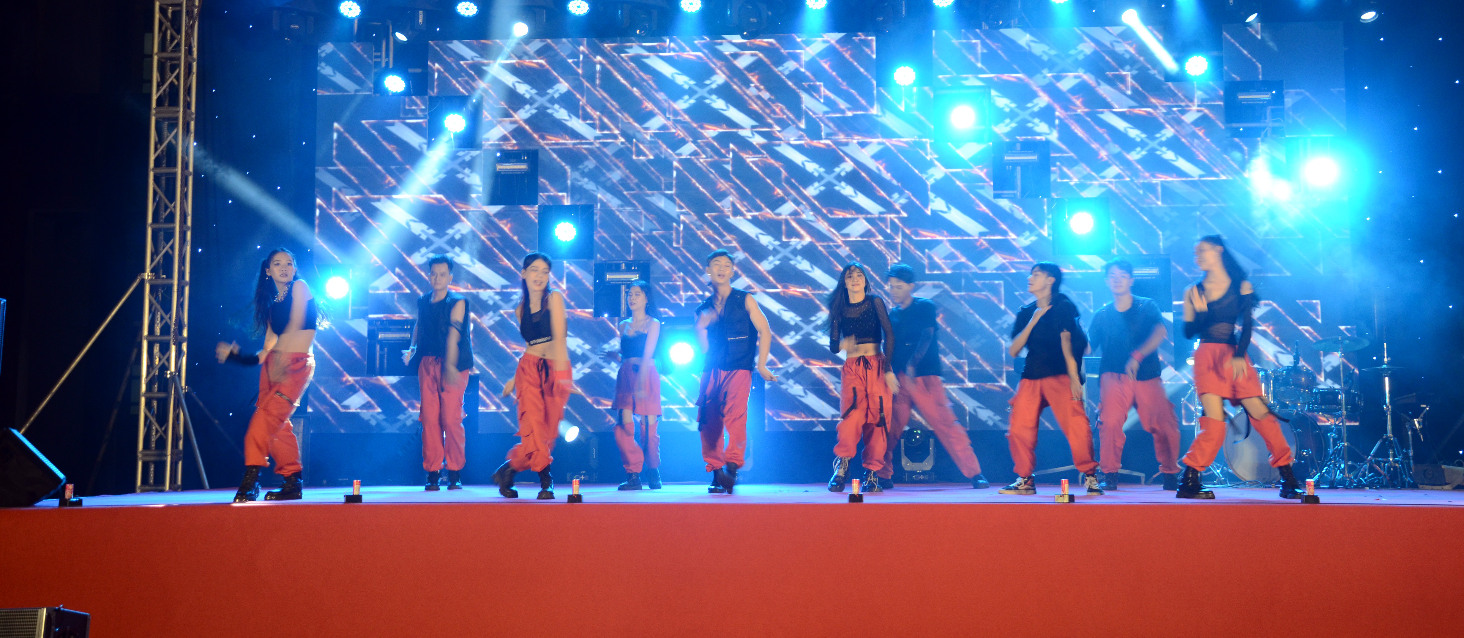 Sôi động hội trại sinh viên Trường Du lịch – Đại học Huế