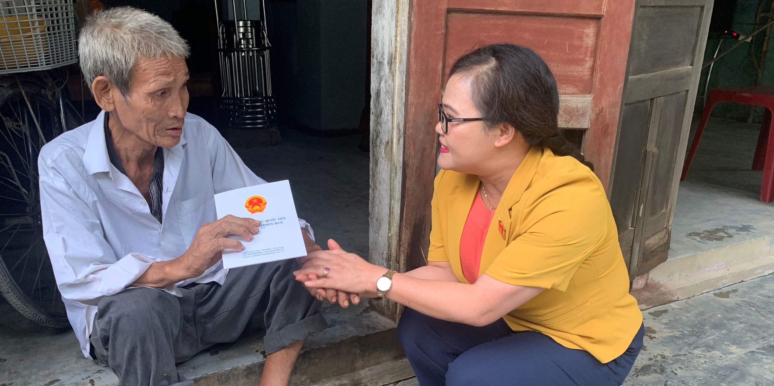 Sẻ chia cùng người dân bị ảnh hưởng bởi mưa lũ