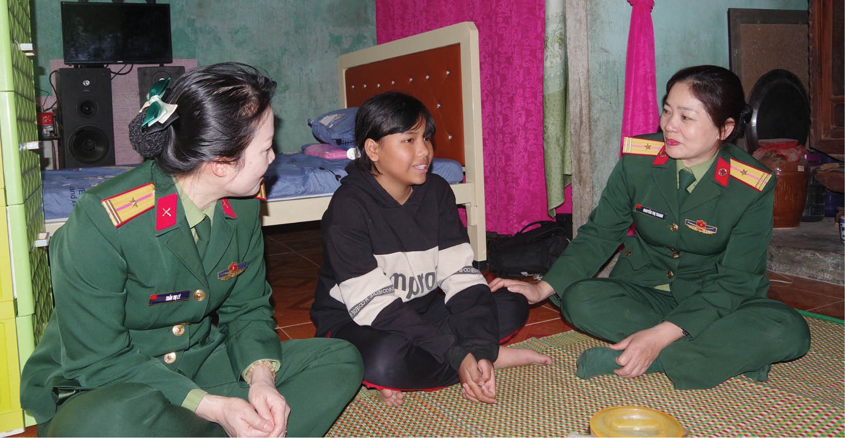 Những nữ quân nhân “Giỏi việc nước, đảm việc nhà”