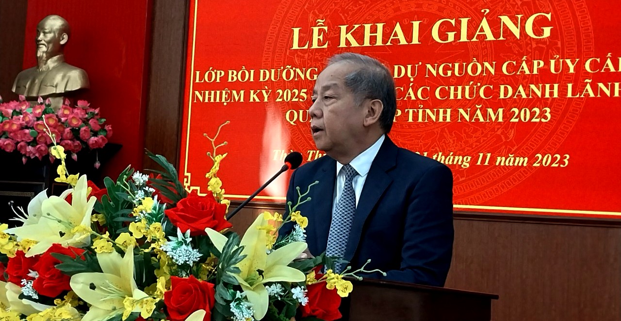 78 cán bộ, lãnh đạo chủ chốt tham gia lớp bồi dưỡng cán bộ dự nguồn