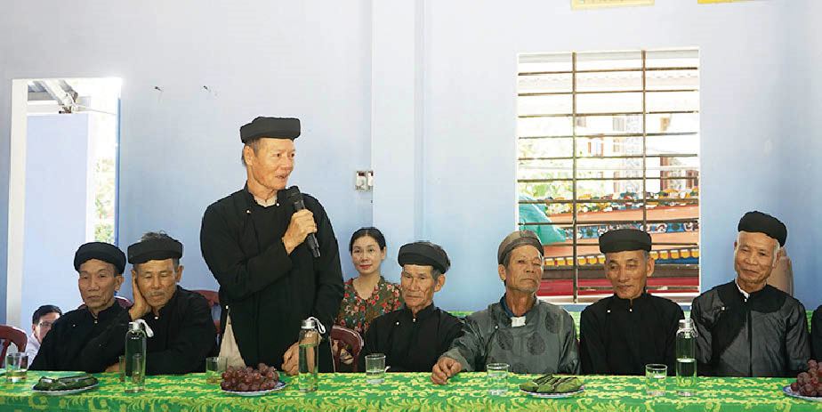 Tận tụy với phong trào