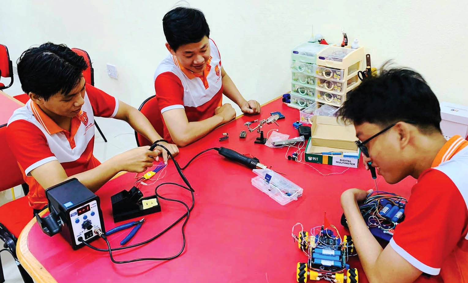 Chủ động xây dựng chương trình đào tạo về chip bán dẫn