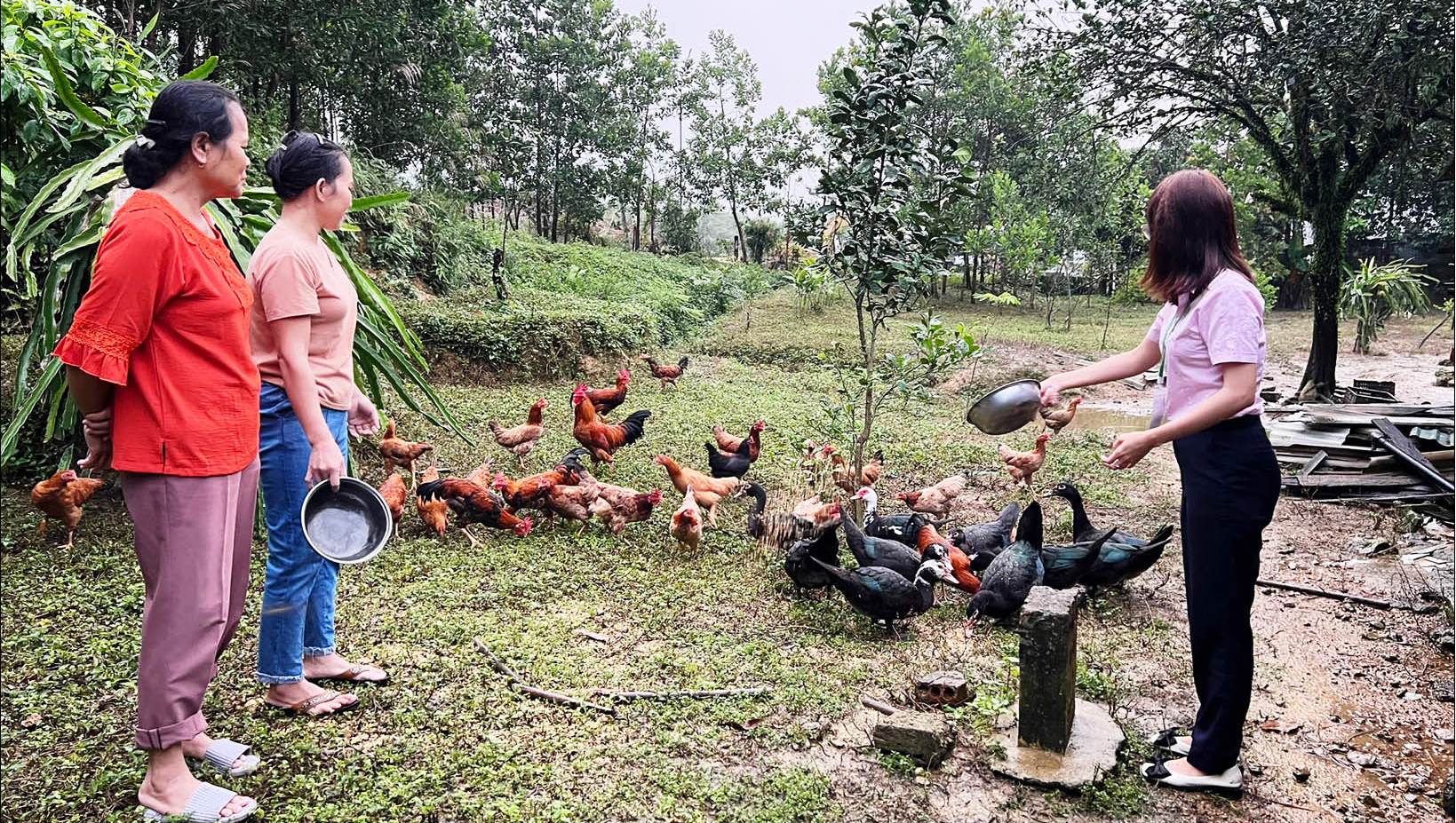 Thêm cơ hội cho đồng bào thoát nghèo