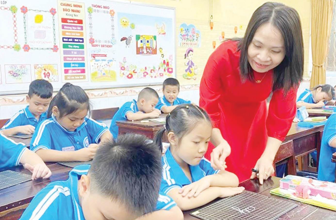 Khắc phục tình trạng thiếu giáo viên