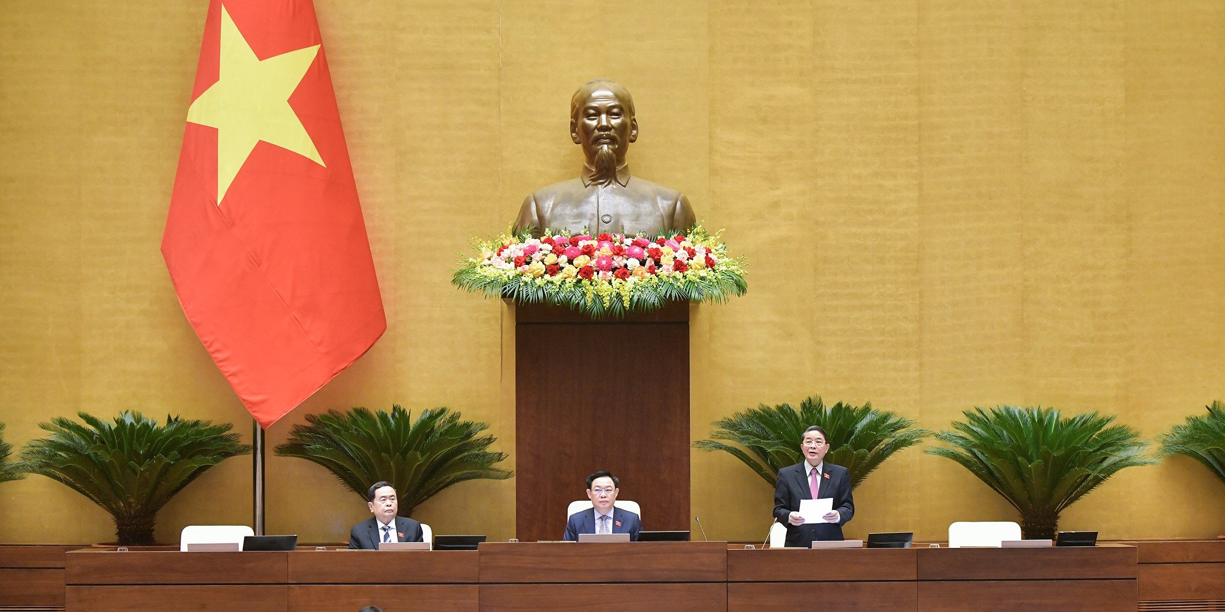 Cần tạo điều kiện cho người tham gia đấu giá có năng lực tài chính