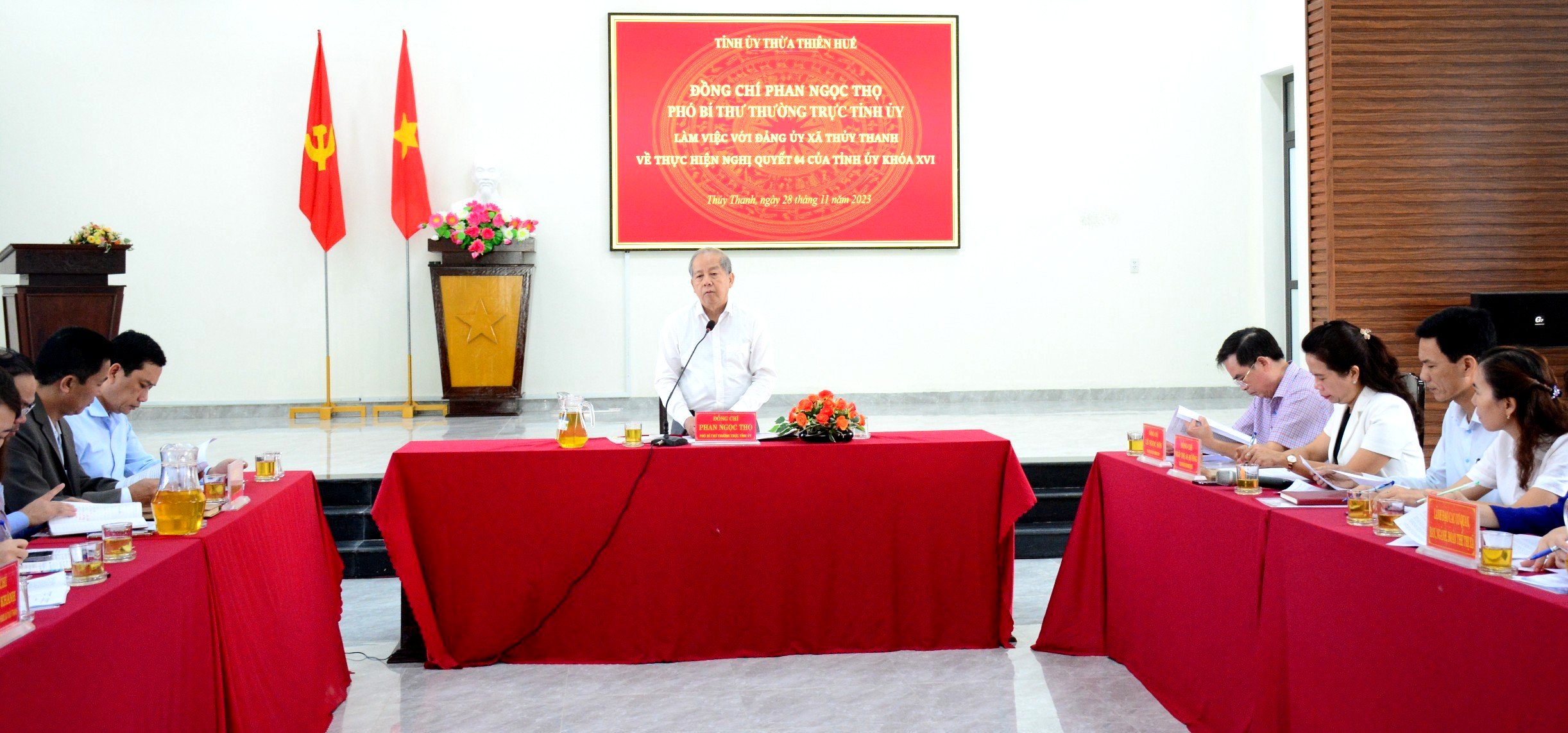 Giữ gìn bản sắc văn hóa là nền tảng phát triển kinh tế - xã hội