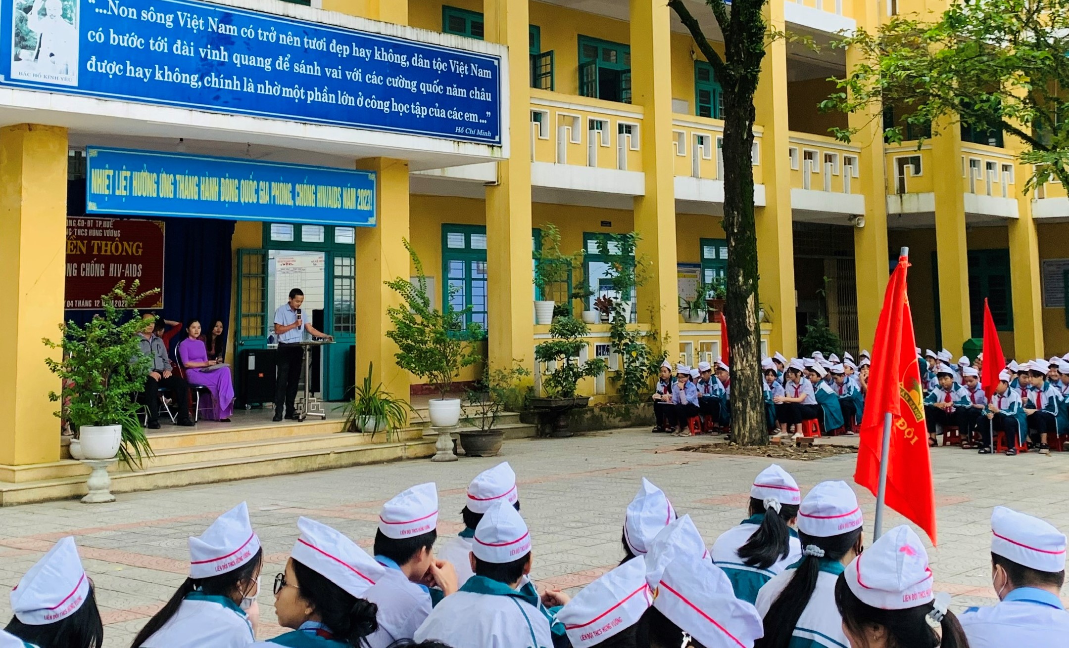 Truyền thông phòng chống HIV AIDS cho 3 500 học sinh