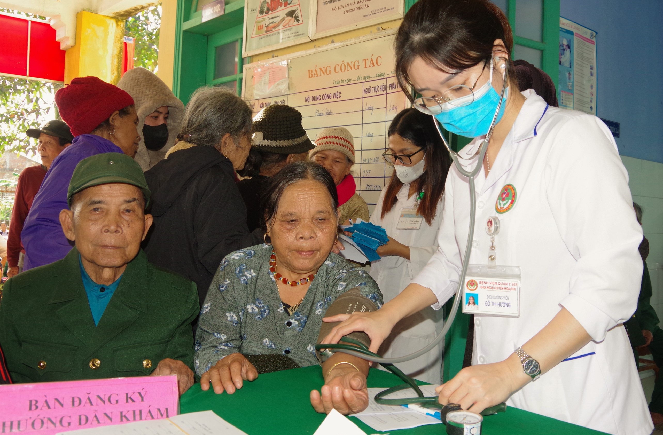 Chăm lo sức khoẻ cho Nhân dân tuyến biên giới A Lưới