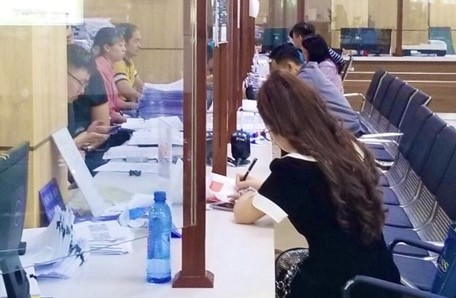 Chưa bắt buộc đổi bằng lái xe giấy sang thẻ nhựa PET