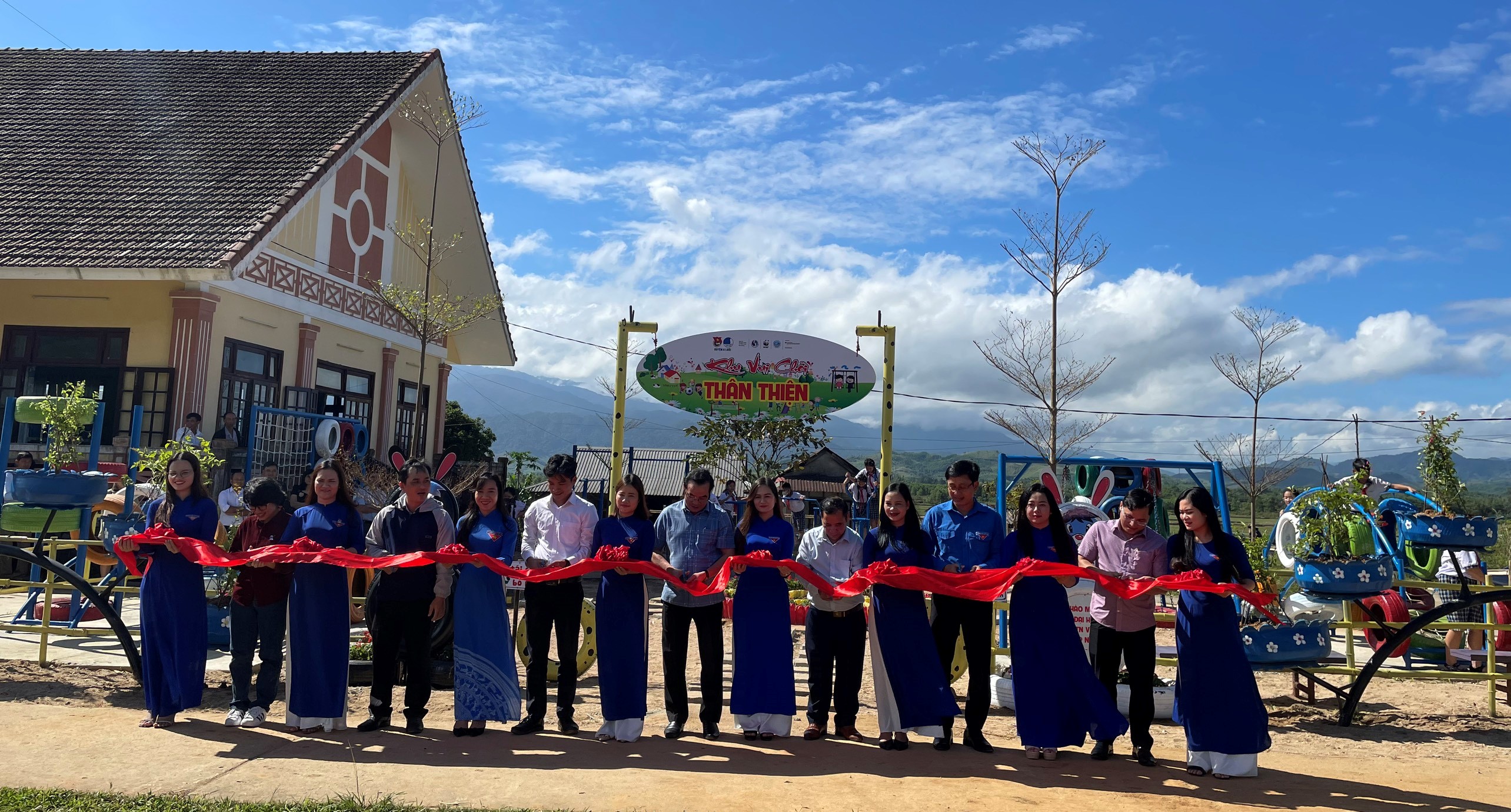 Khánh thành “Khu vui chơi thân thiện” tại A Lưới