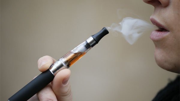 WHO cấm vape có hương vị, kêu gọi kiểm soát thuốc lá ở mọi hình thức