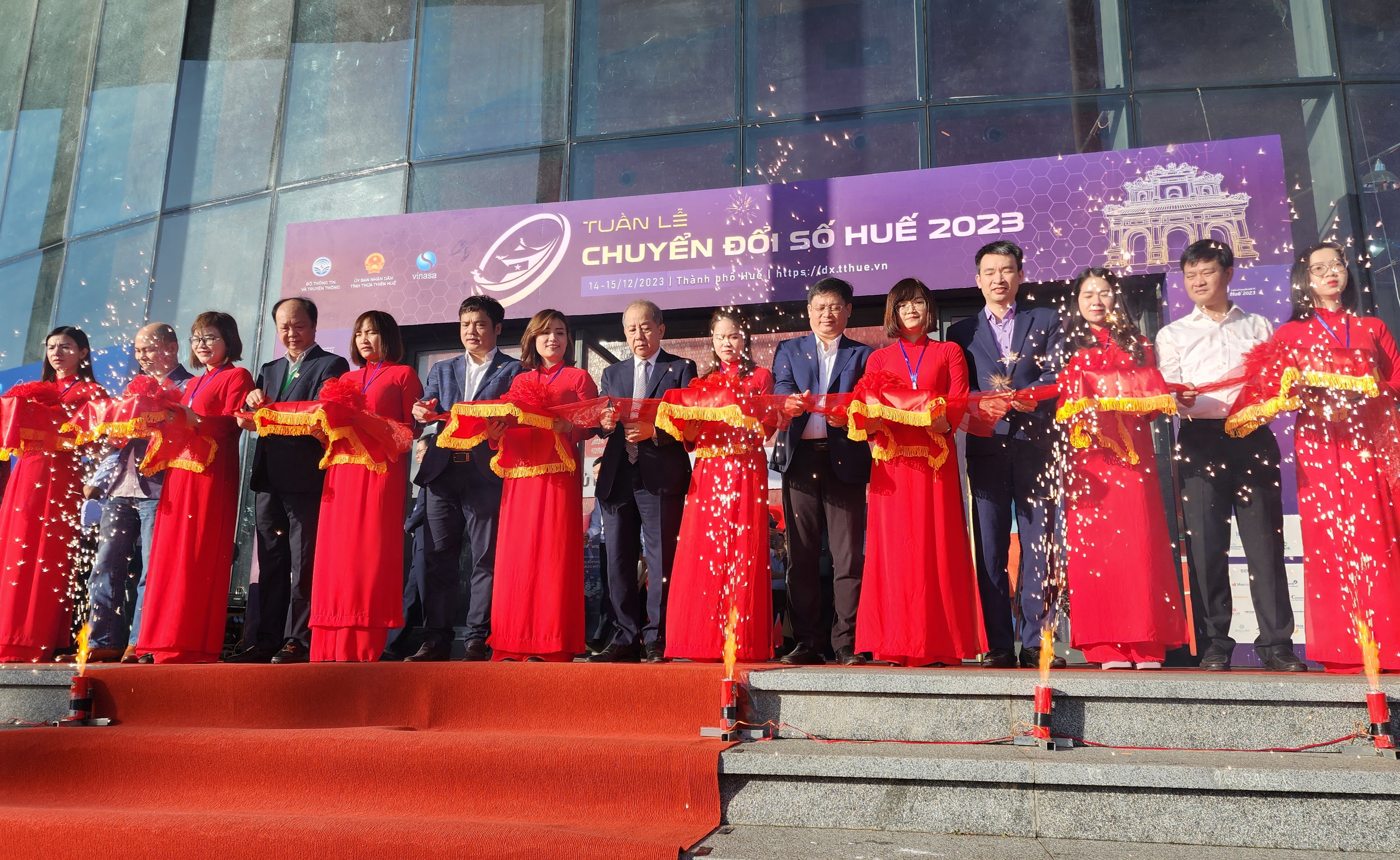 Khai mạc Triển lãm nền tảng, giải pháp công nghệ số tiêu biểu  ​