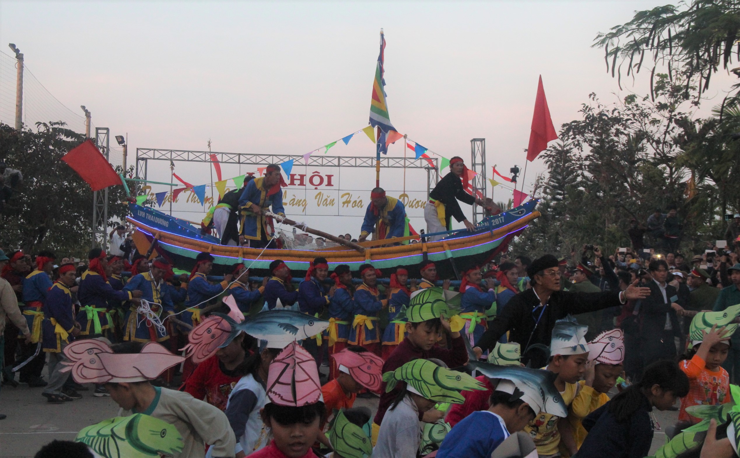 Nhiều lễ hội được phục hồi góp phần phát huy giá trị văn hóa