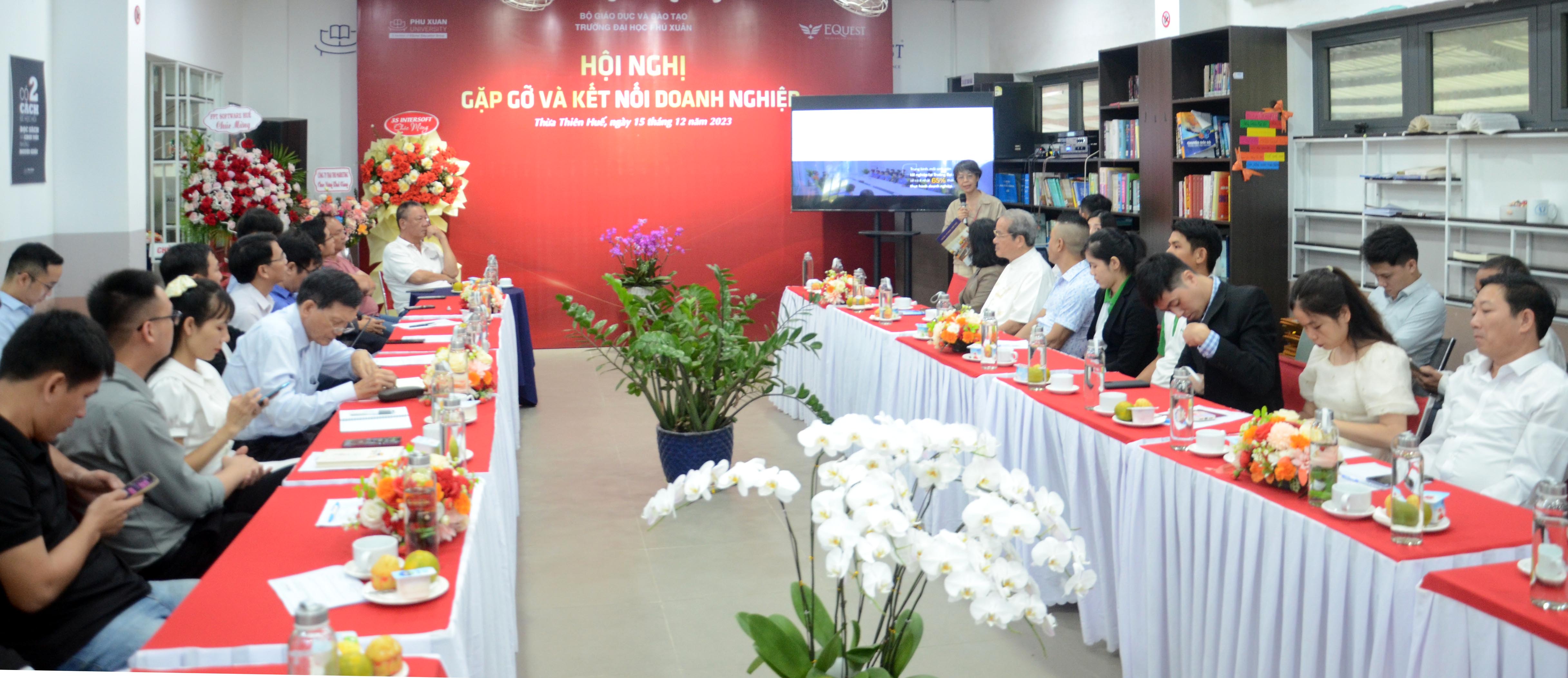 Doanh nghiệp góp ý về đào tạo cho Trường đại học Phú Xuân