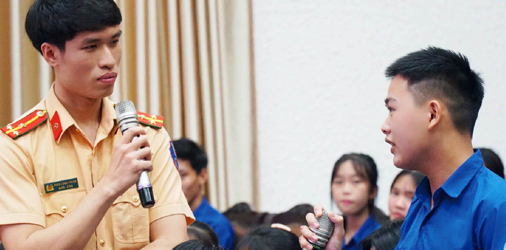 Trách nhiệm của người trẻ với an toàn giao thông