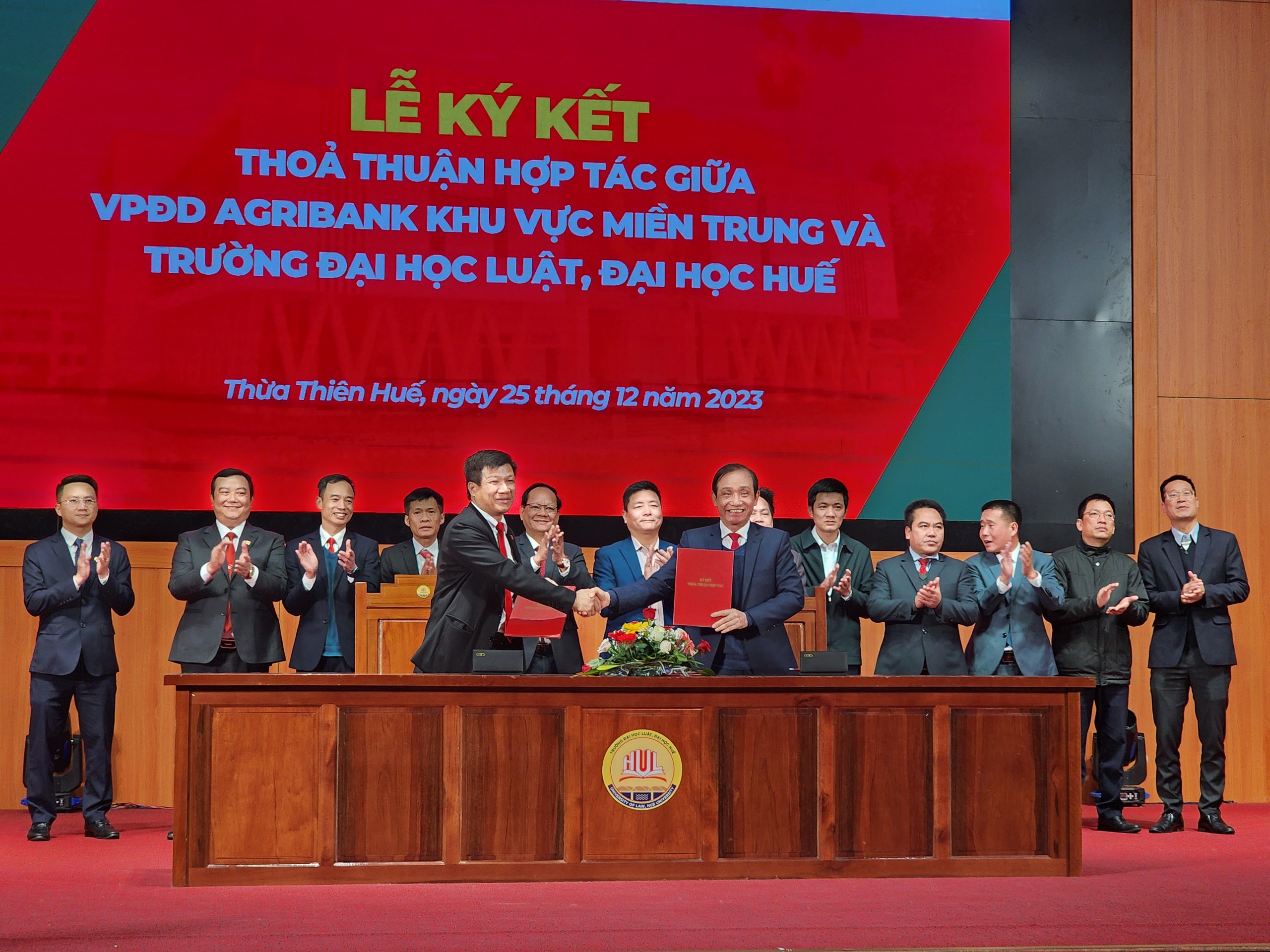 Ký kết hợp tác toàn diện giữa Agribank và Trường đại học Luật