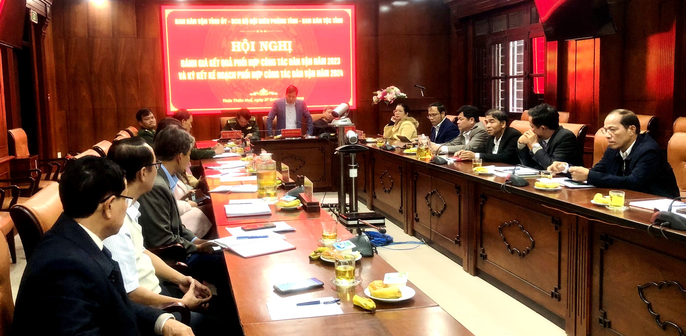 Phối hợp thực hiện tốt công tác dân vận ở vùng đặc thù