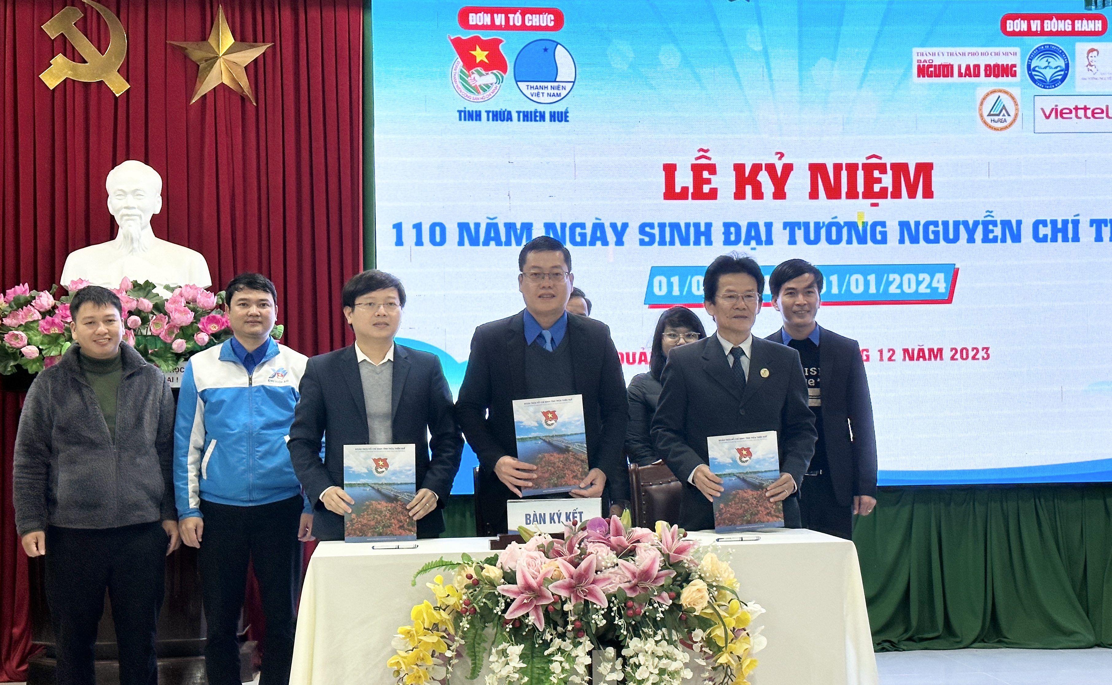 Tuổi trẻ Huế tưởng nhớ Đại tướng Nguyễn Chí Thanh