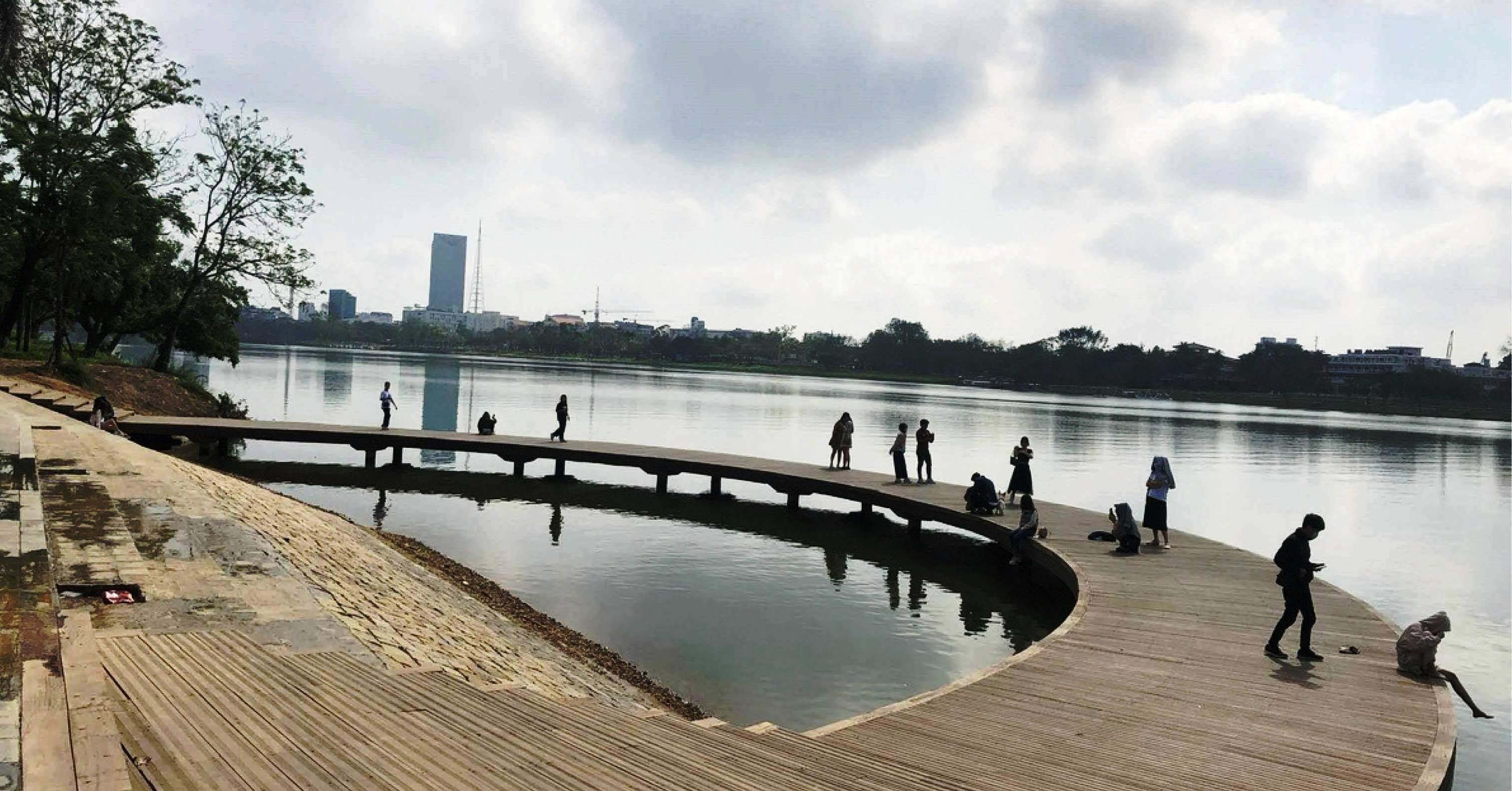 Thành phố bên sông