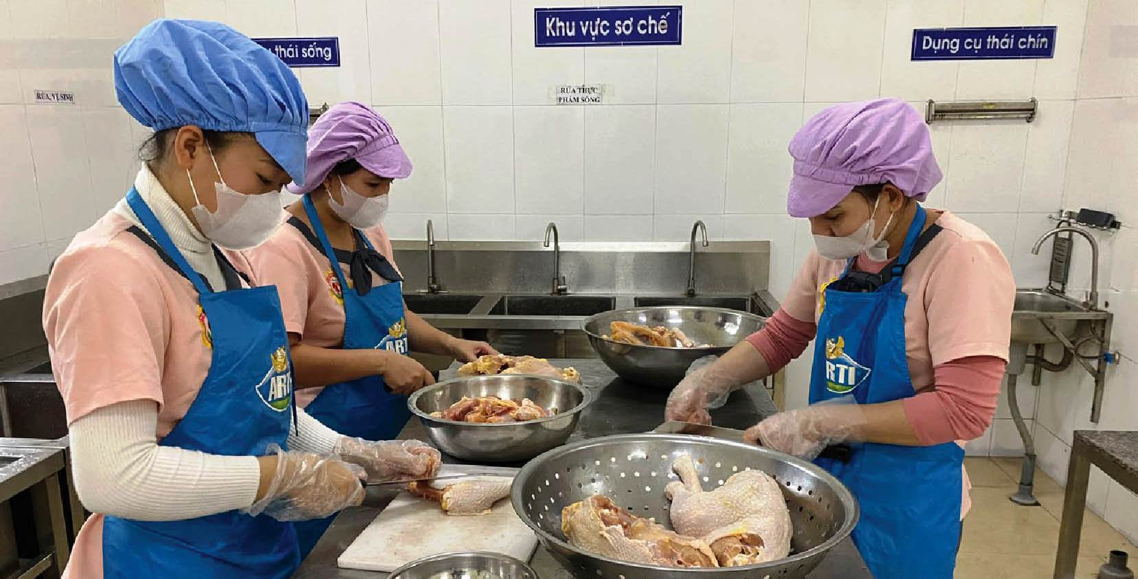 Nỗi niềm nhân viên cấp dưỡng