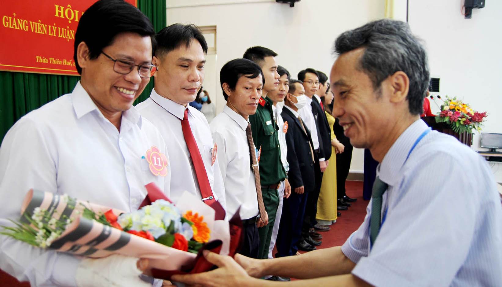 Đổi mới hơn nữa cách truyền đạt, nắm bắt thông tin