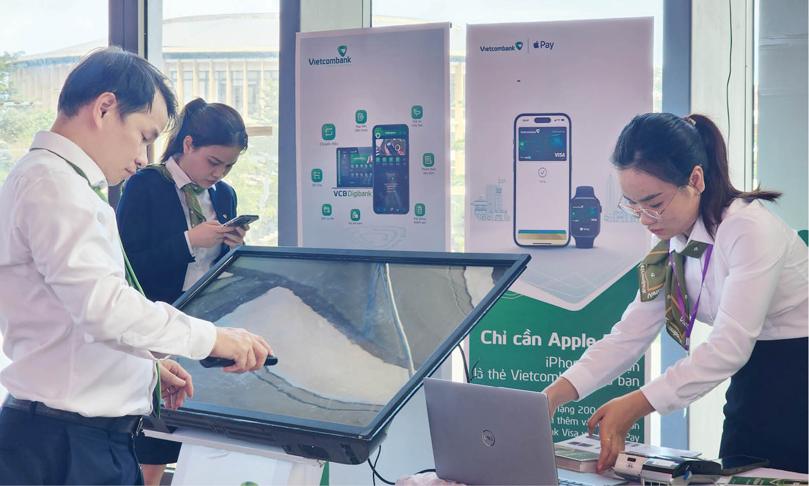 Chuyển đổi số doanh nghiệp Hãy đứng trên vai người khổng lồ