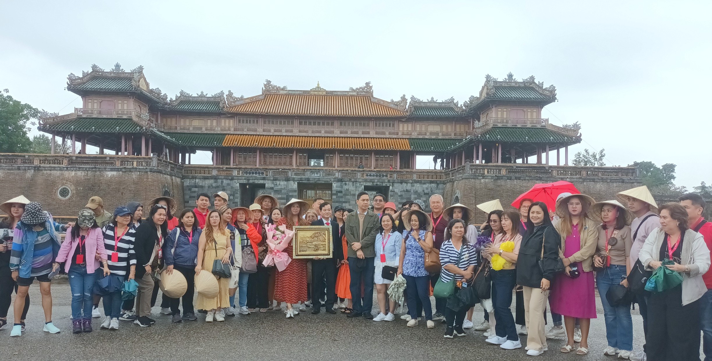 Đoàn Famtrip lữ hành Philippines khảo sát nhiều tuyến điểm du lịch ở Huế