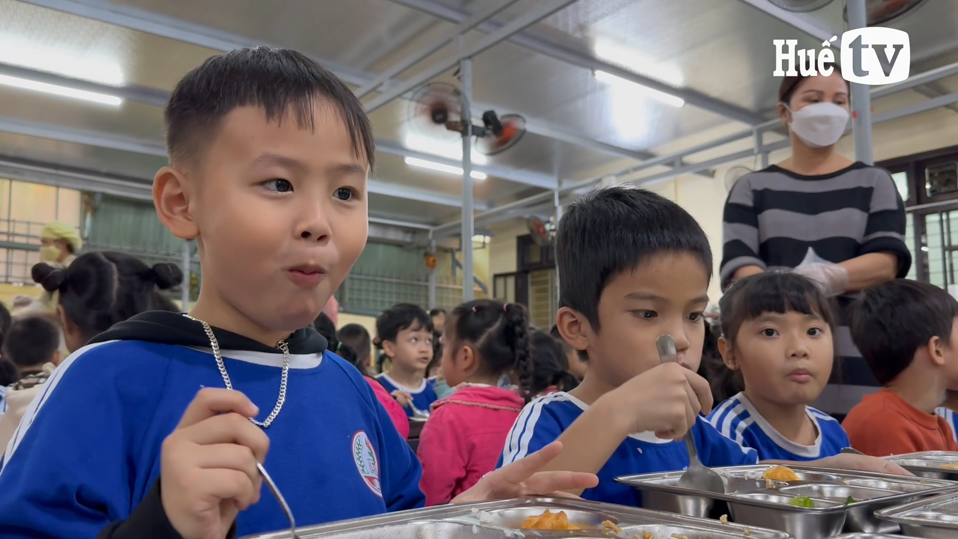 An toàn, chất lượng bữa ăn bán trú