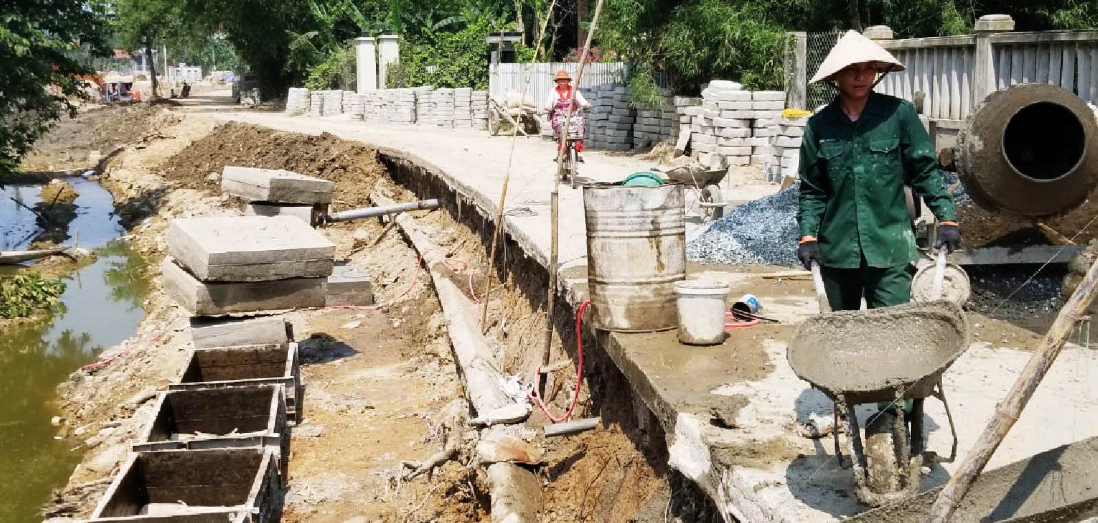 Đầu tư kè ứng phó sạt lở bờ sông