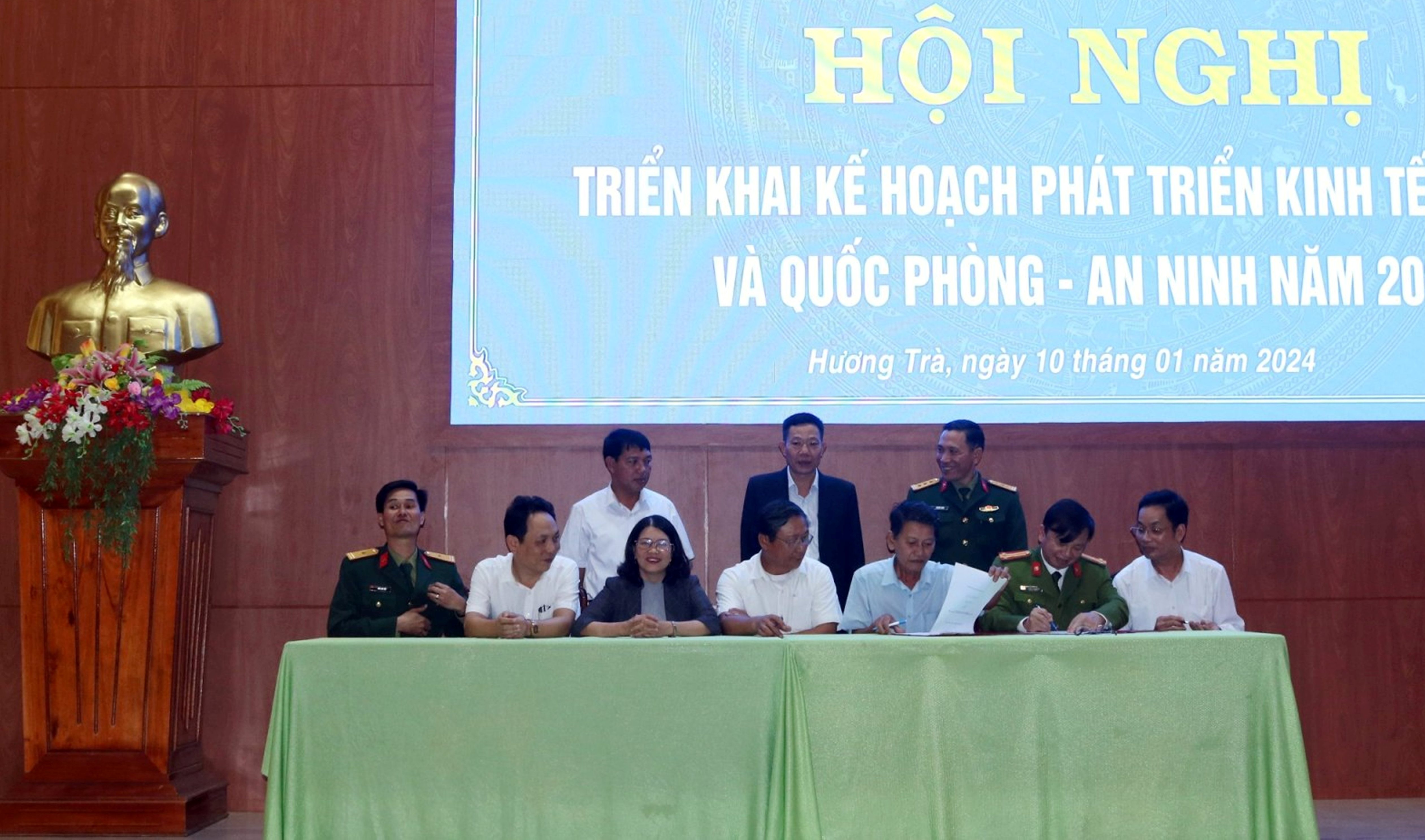 Hương Trà phấn đấu tốc độ tăng trưởng giá trị các ngành kinh tế 14,5 - 15,5