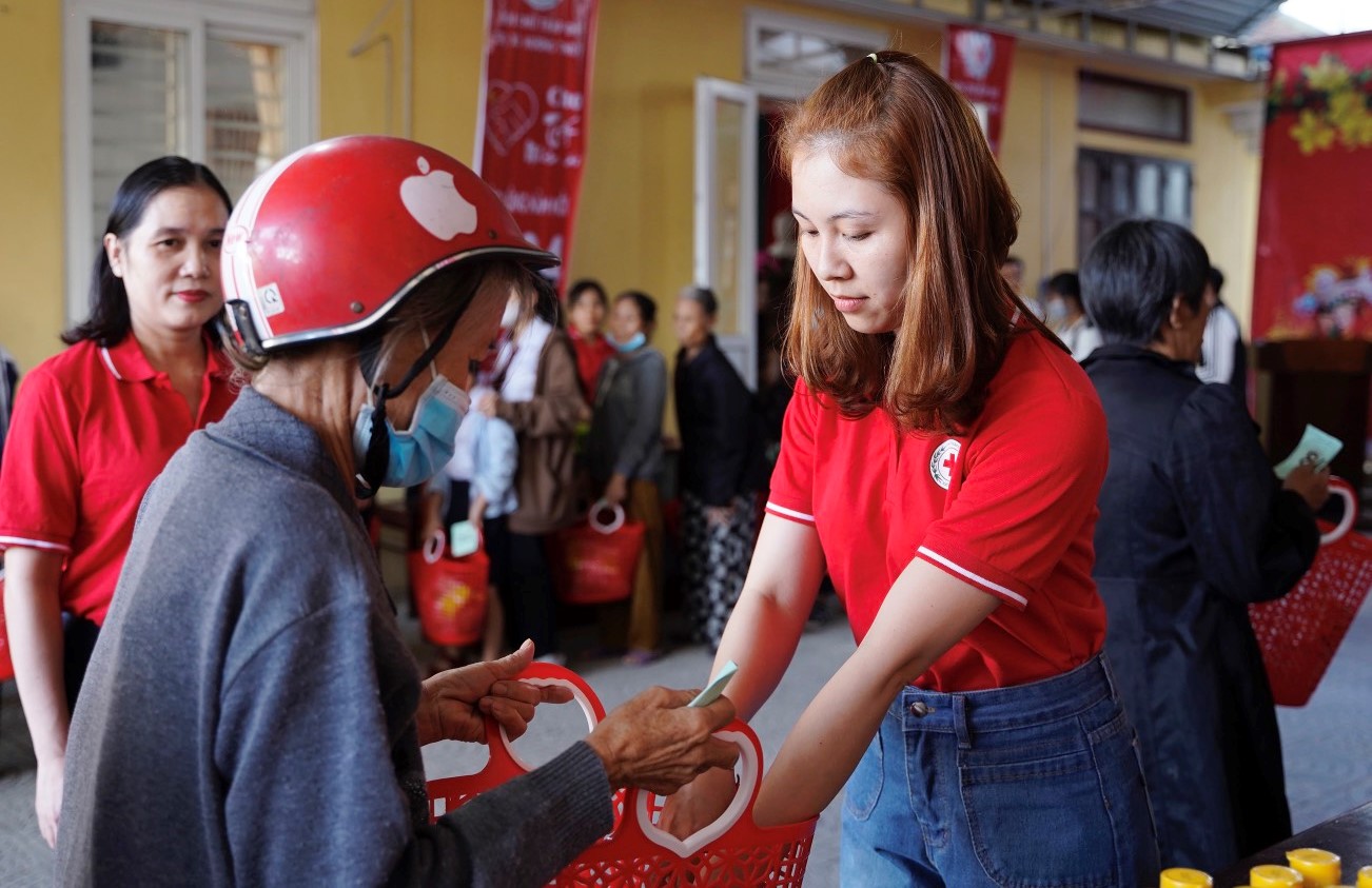 Yêu thương từ chợ “Tết nhân ái”
