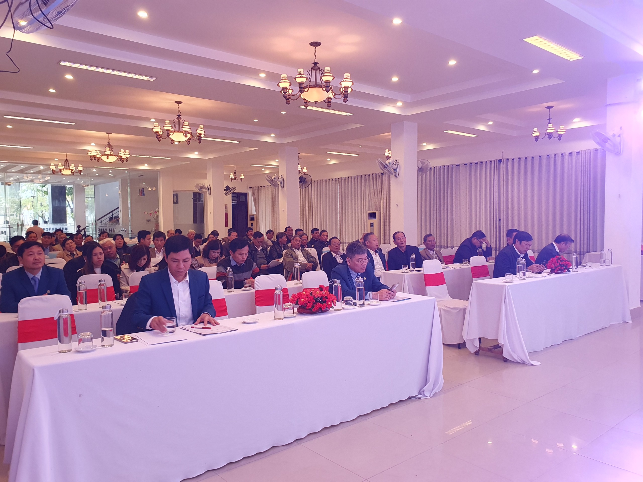 Các hợp tác xã phục hồi sản xuất kinh doanh