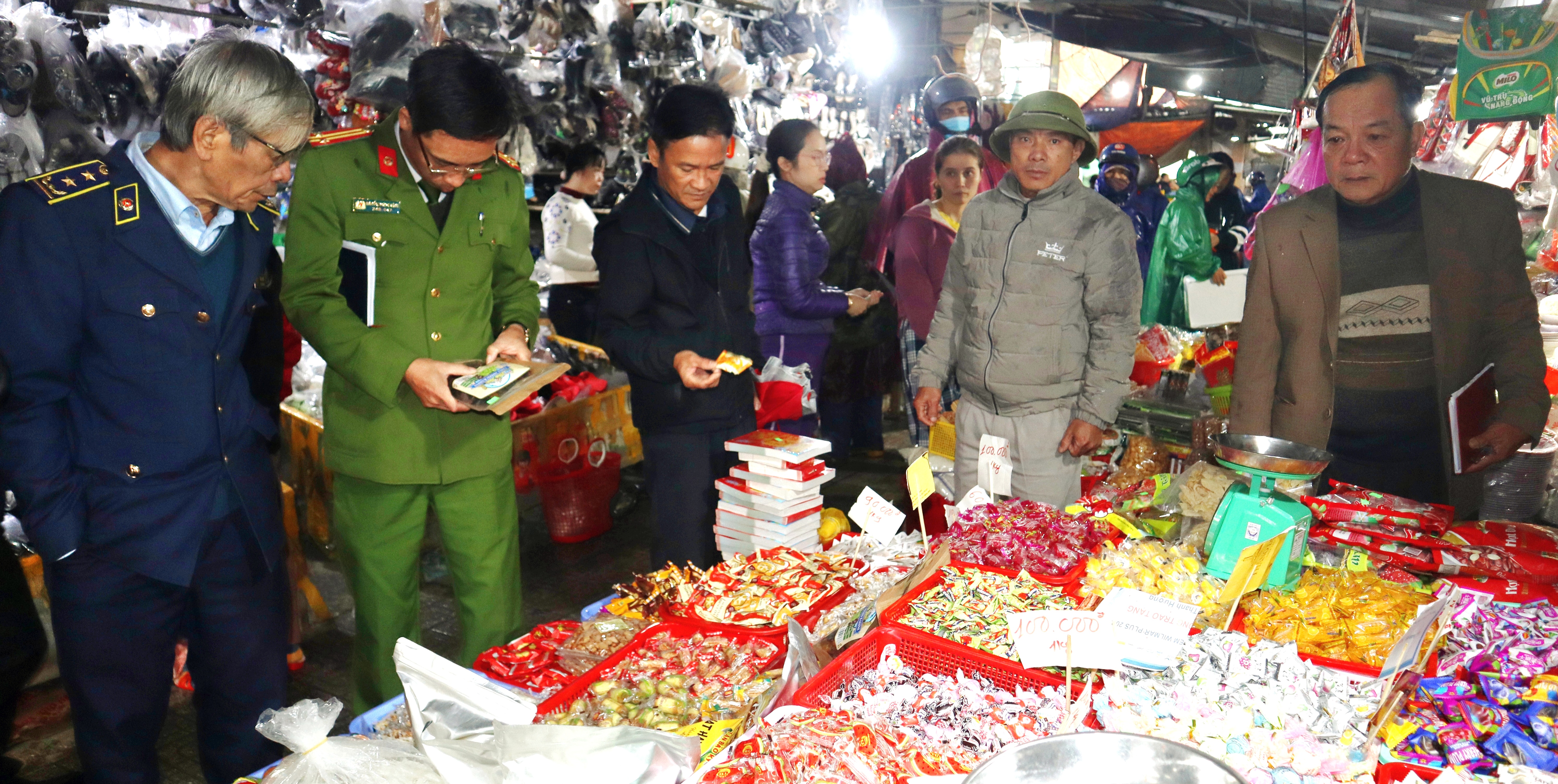 Đảm bảo an toàn thực phẩm trong dịp tết