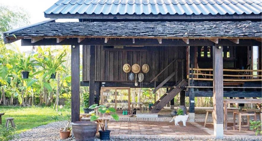 Nhà mới với vật liệu cũ