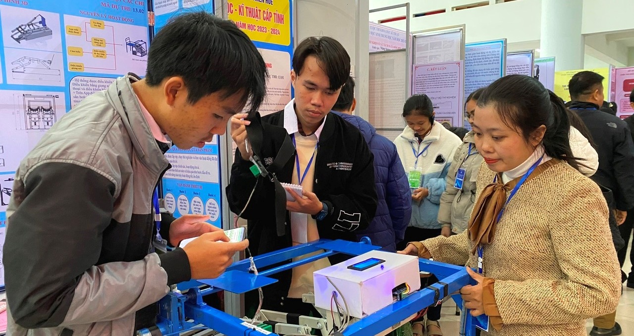 Hơn 100 đề tài tham gia cuộc thi Khoa học - Kỹ thuật cấp tỉnh dành cho học sinh trung học
