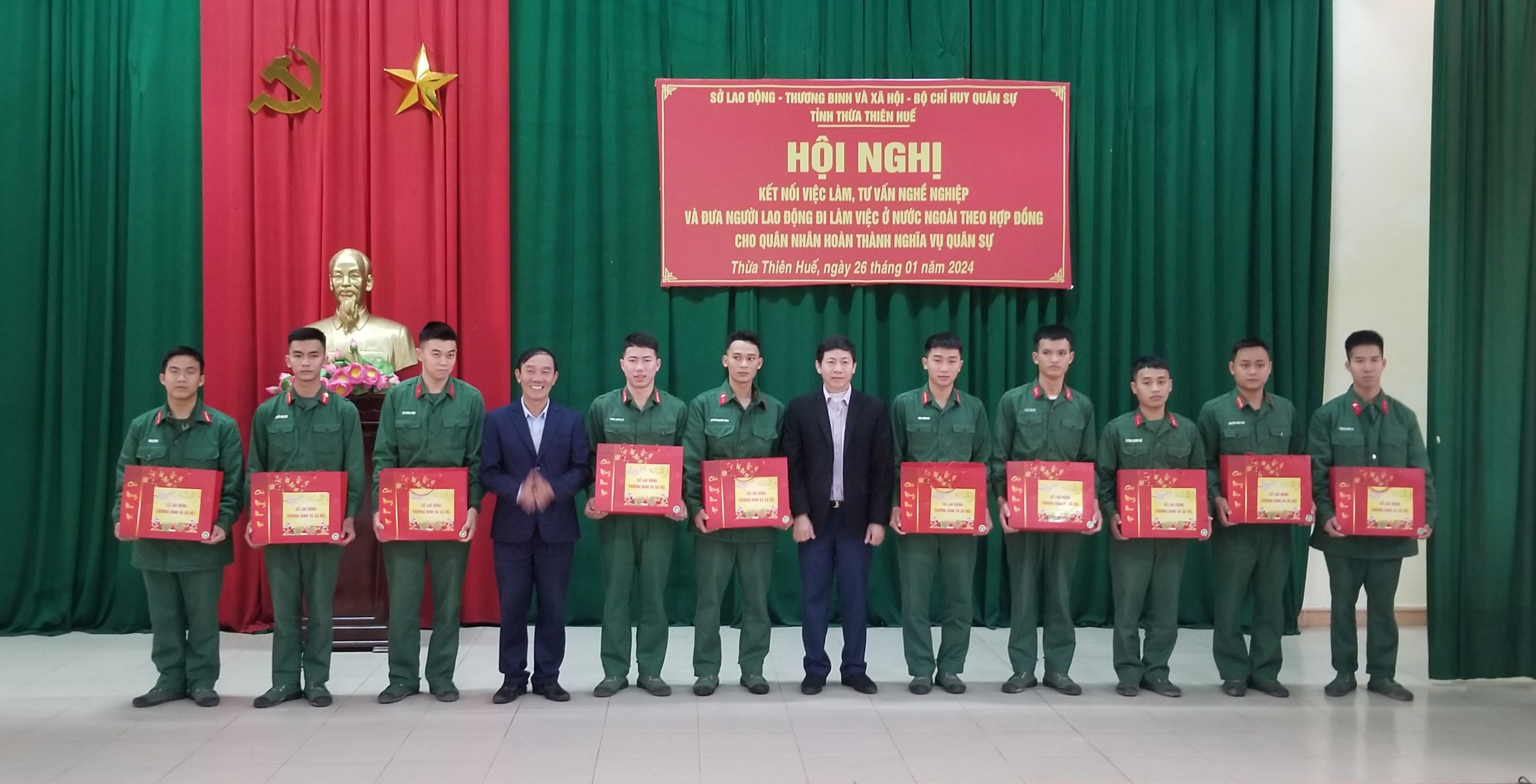 Kết nối gần 20 000 việc làm trong, ngoài nước và 1 700 chỉ tiêu đào tạo nghề cho bộ đội xuất ngũ