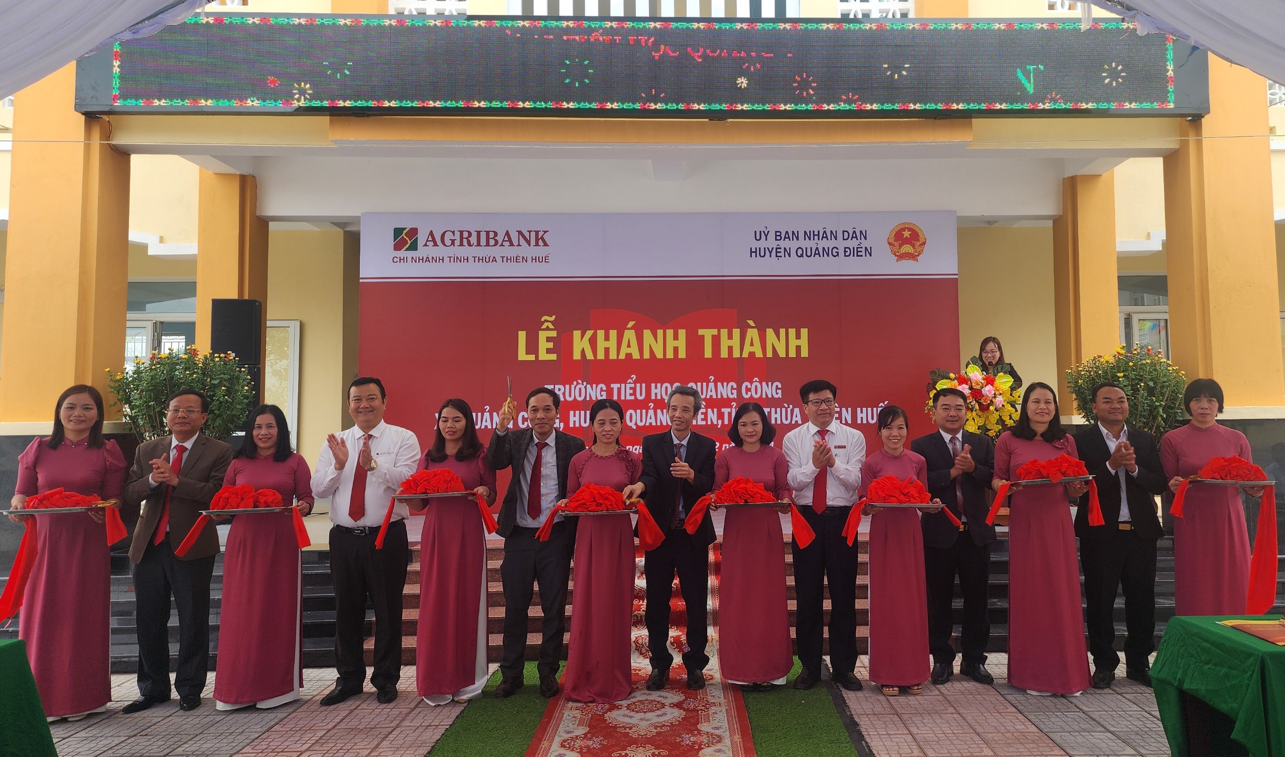 Hơn 5 tỷ đồng hỗ trợ đầu tư xây dựng Trường tiểu học Quảng Công