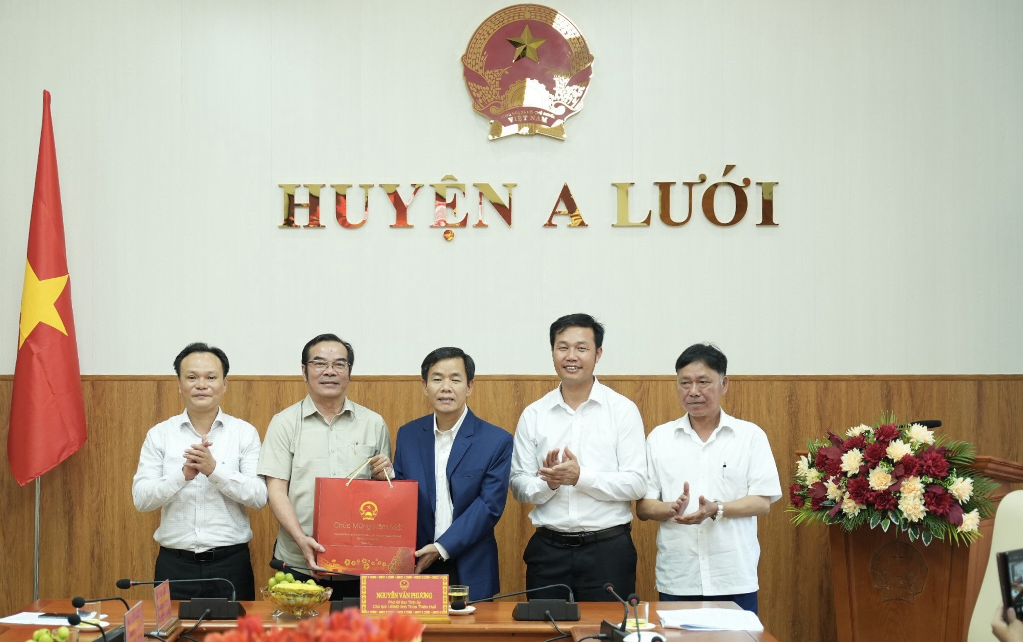 Tập trung chăm lo đời sống cho người dân