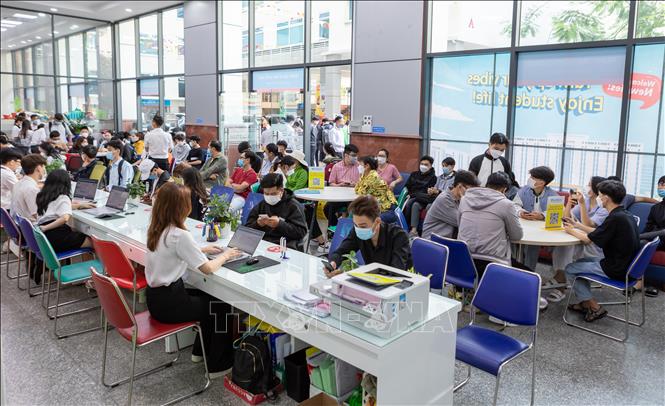 Nhiều trường đại học vẫn tuyển sinh bằng học bạ