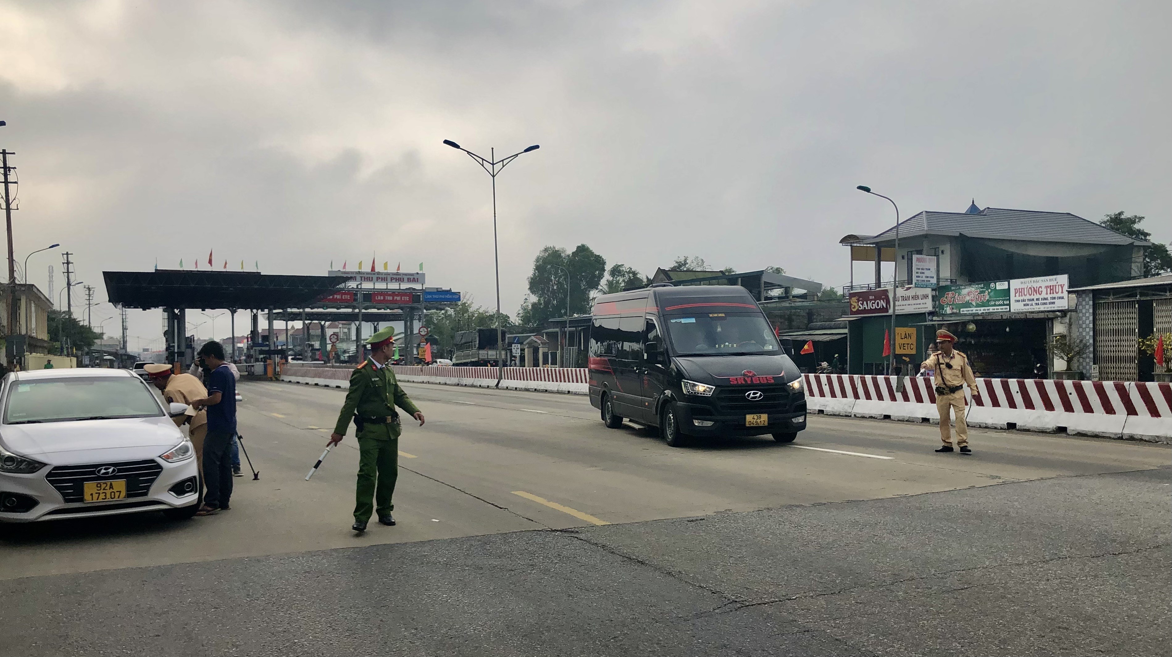 Tiếp tục tuần tra, kiểm soát an toàn giao thông sau tết