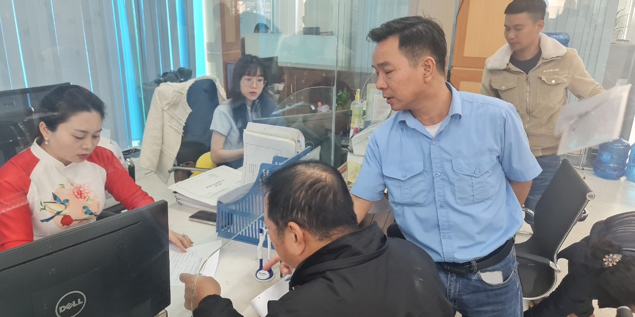 Ngày làm việc đầu năm Công sở đã sẵn sàng