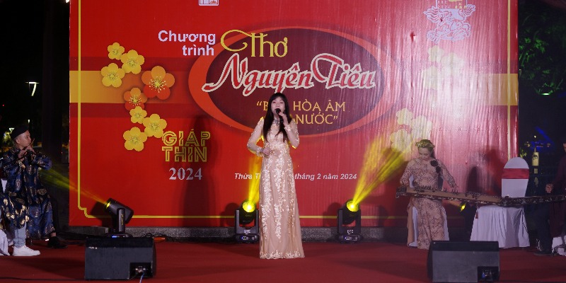 Bản hòa âm đất nước đầy truyền cảm