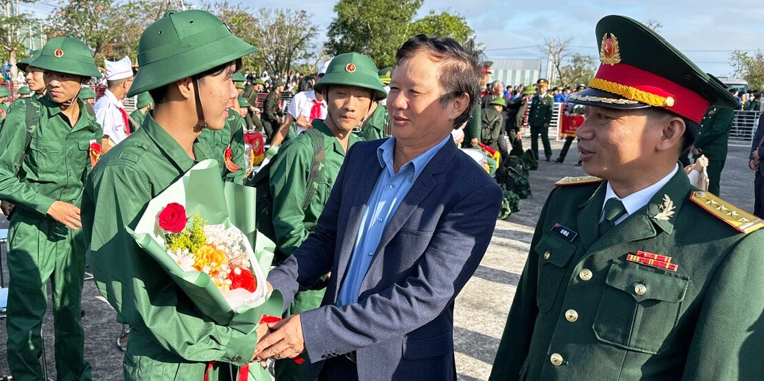 Nô nức ngày hội tòng quân