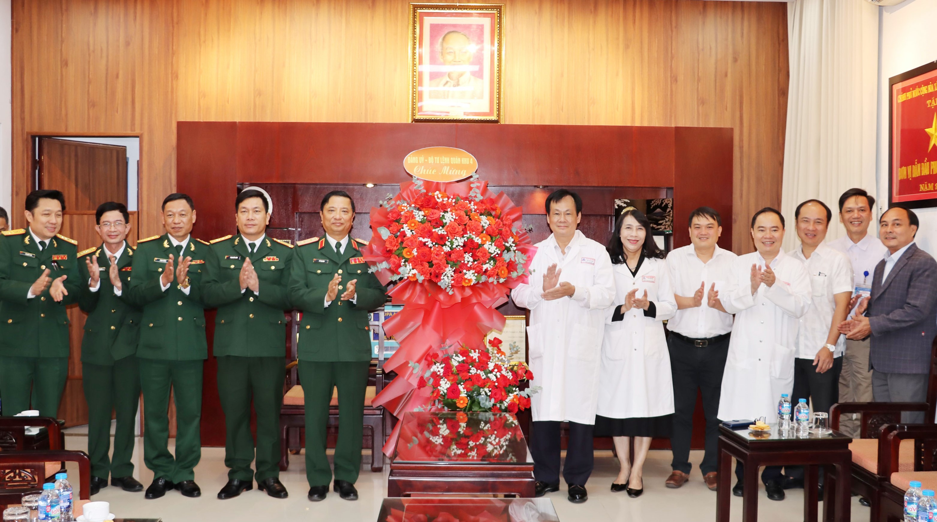 Nâng cao chất lượng khám chữa bệnh, điều trị và phục vụ bệnh nhân