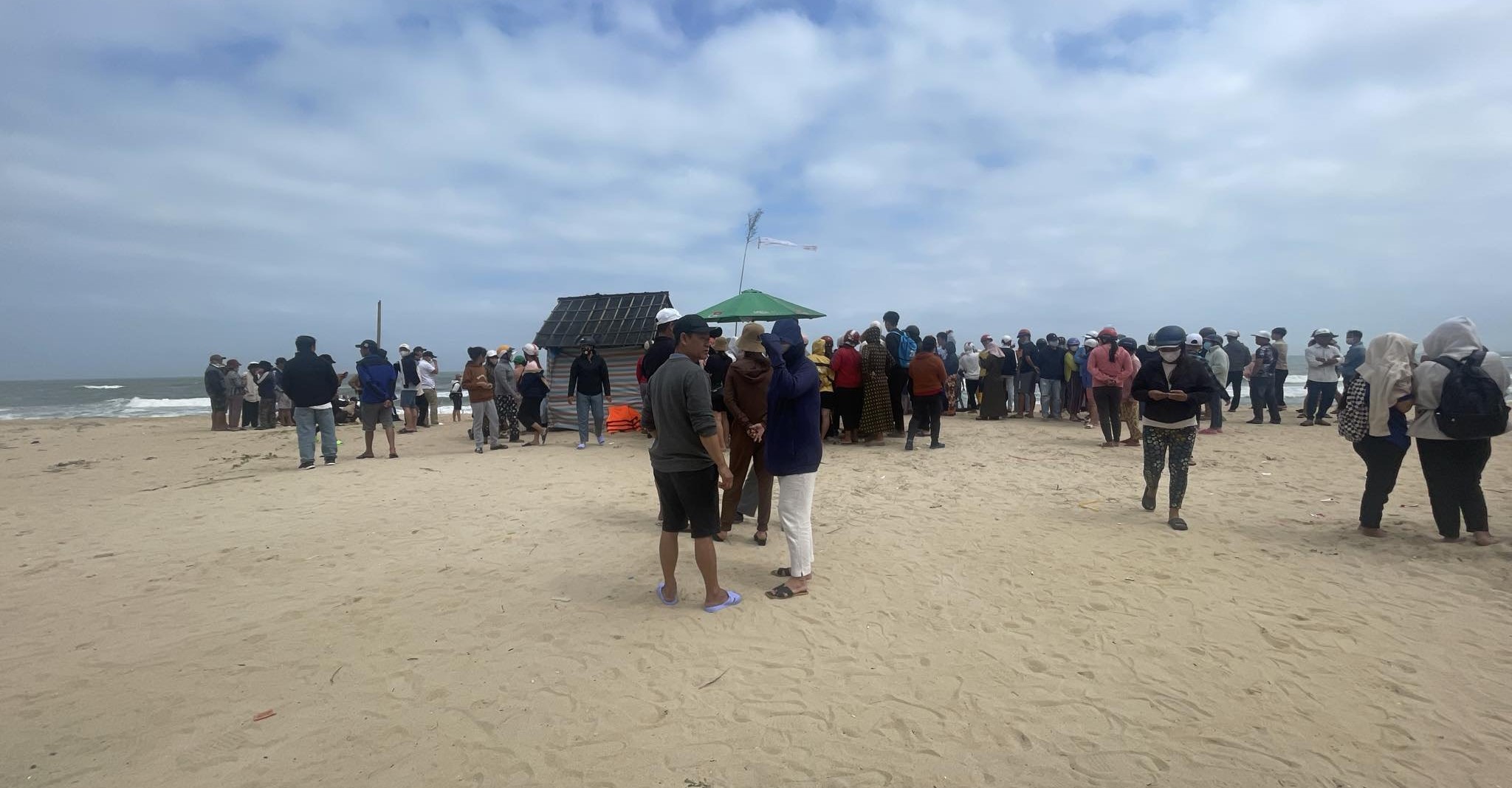 Tìm thấy thi thể sinh viên mất tích trên biển