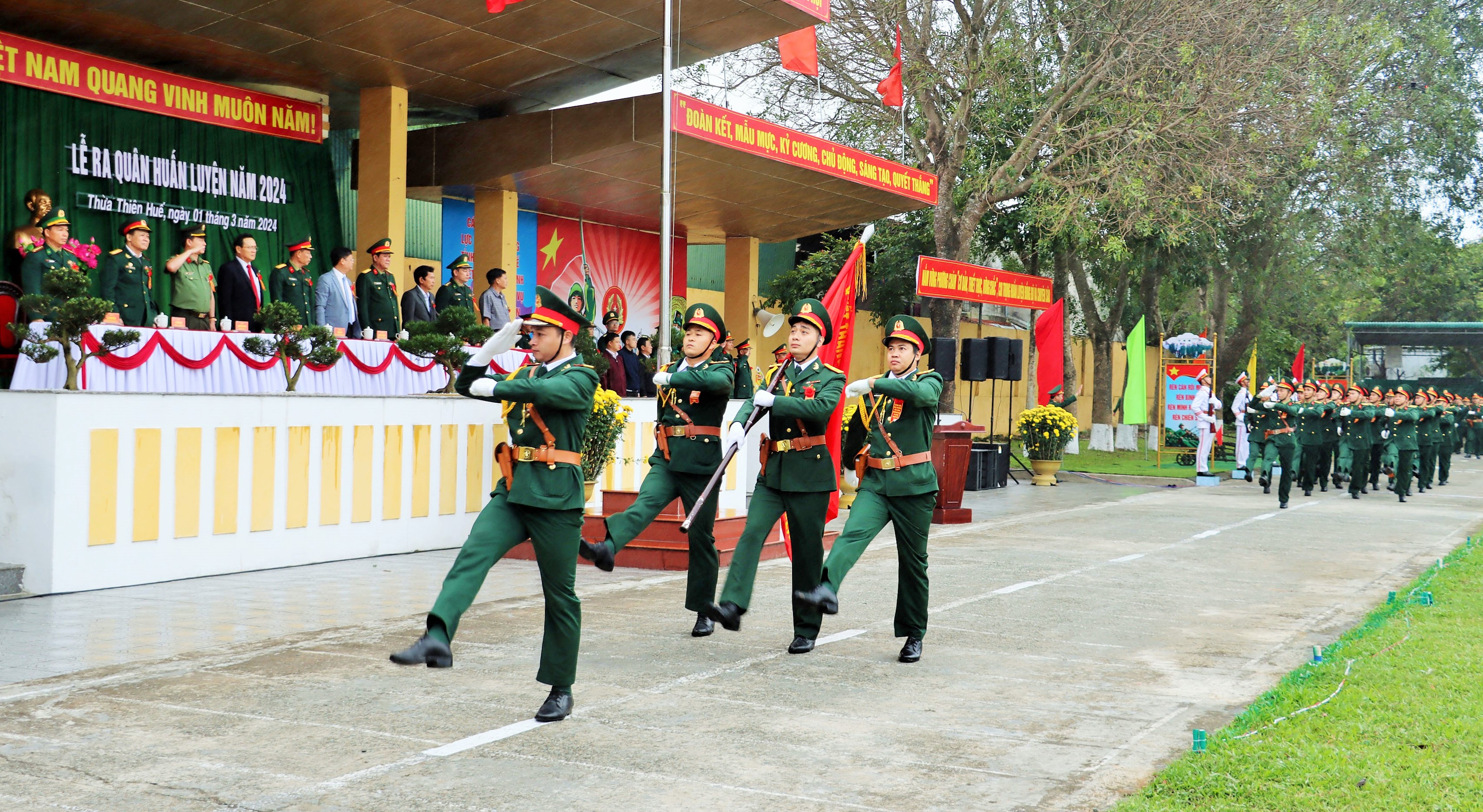 Huấn luyện “Cơ bản, thiết thực, vững chắc”