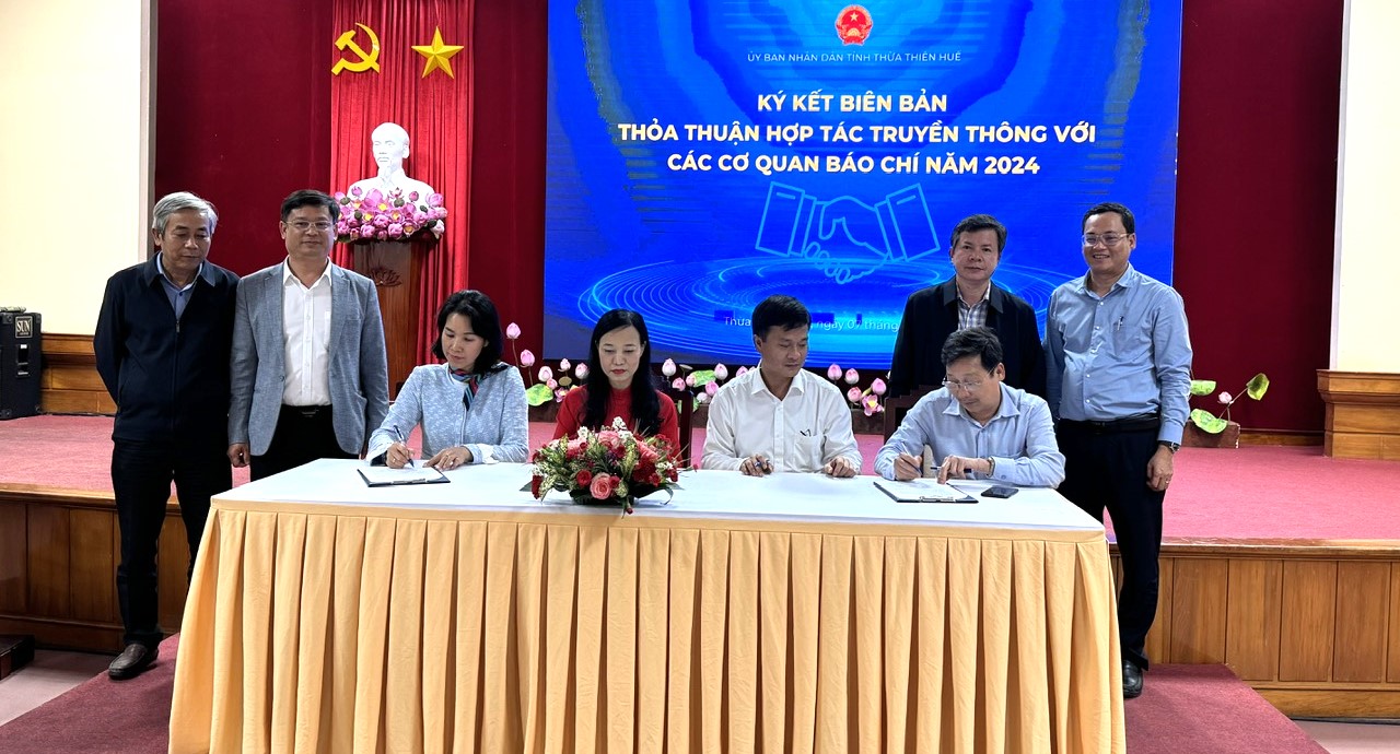 Luôn tạo mọi điều kiện để các nhà báo tác nghiệp