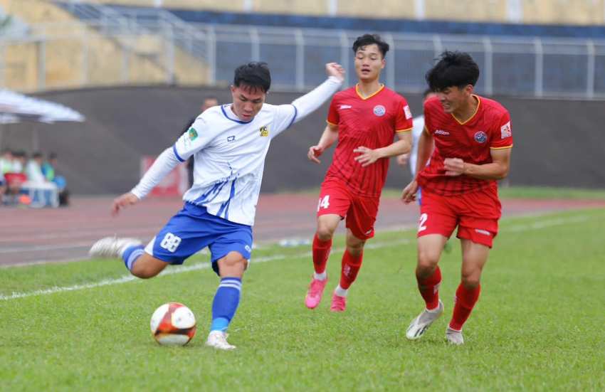 Bảo toàn vị trí top 3, CLB Huế chờ thời cơ