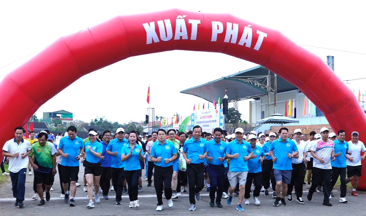 Sôi nổi các hoạt động thể thao ngày 10 3