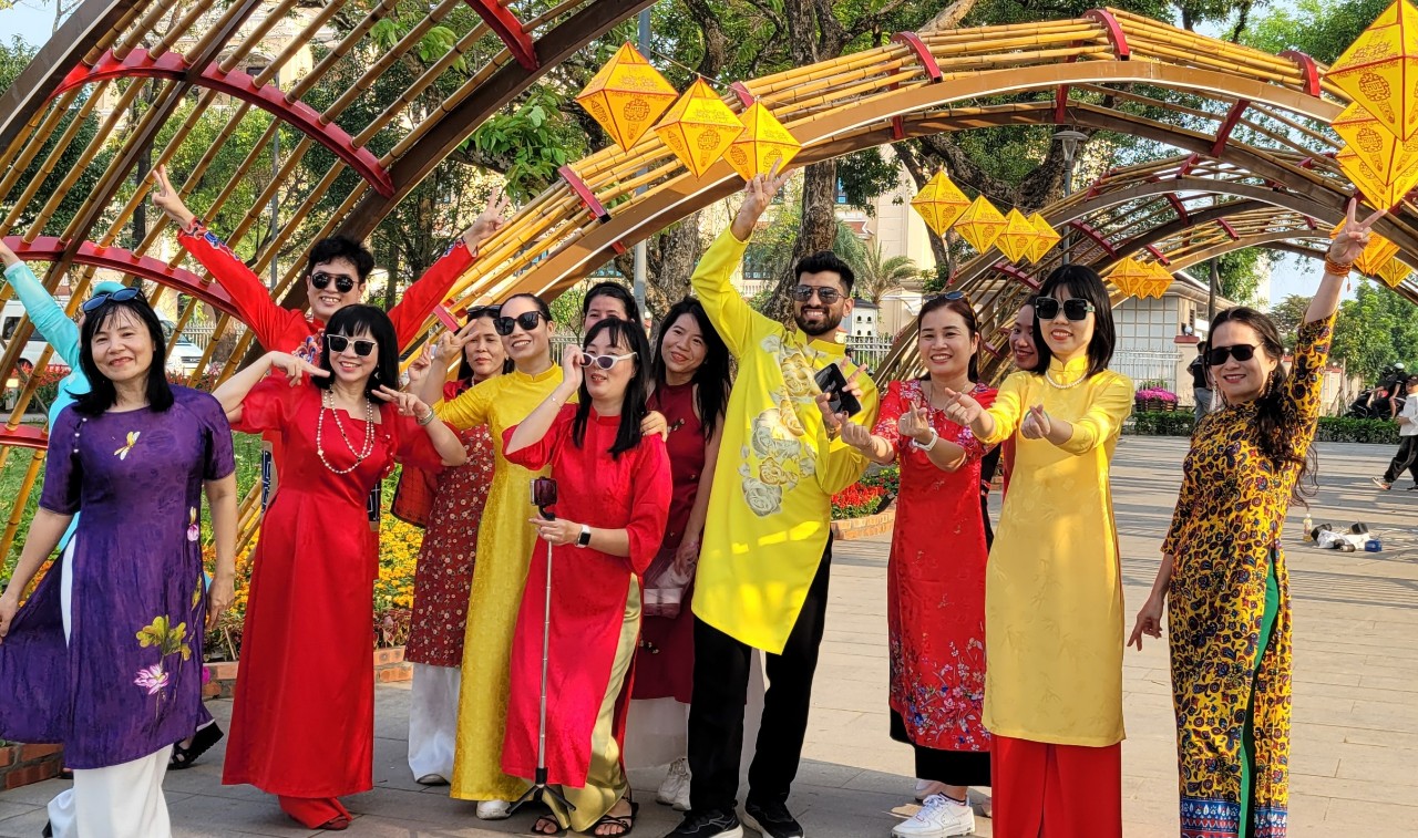 Tổ chức nhiều hoạt động hưởng ứng Tuần lễ Áo dài cộng đồng Huế 2024